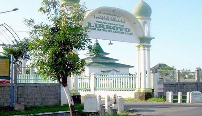 6. Pondok Pesantren Modern Lirboyo Kediri