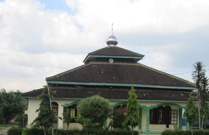 7. Pondok Pesantren Ulul Abab