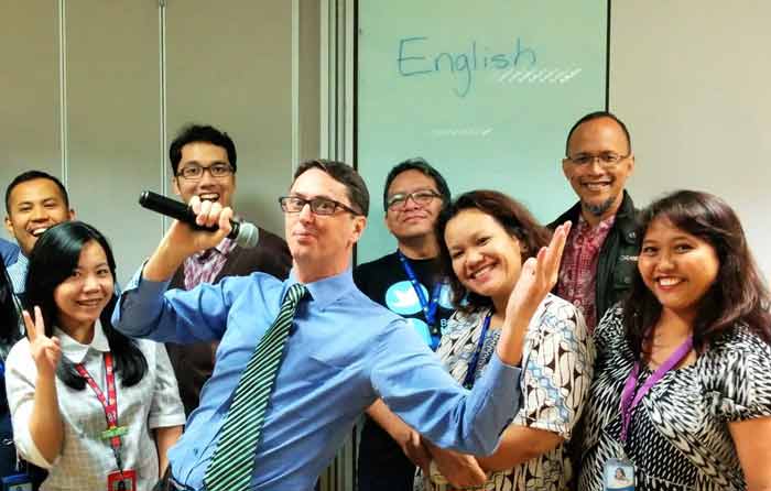 8. Kursus Bahasa Inggris English Today