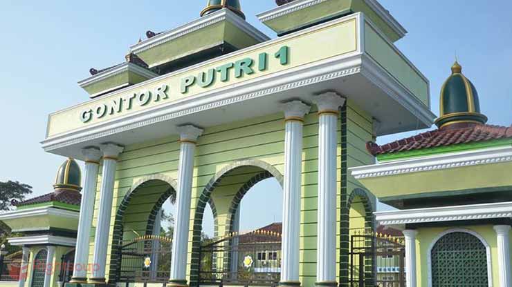 Pondok Pesantren Putri Terbaik