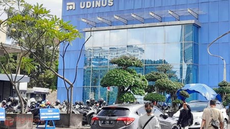 Tentang UDINUS