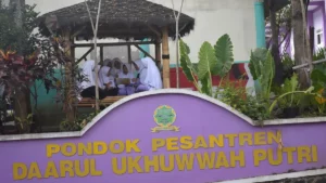 Biaya Masuk Pondok Pesantren Daarul Ukhuwwah Putri Malang