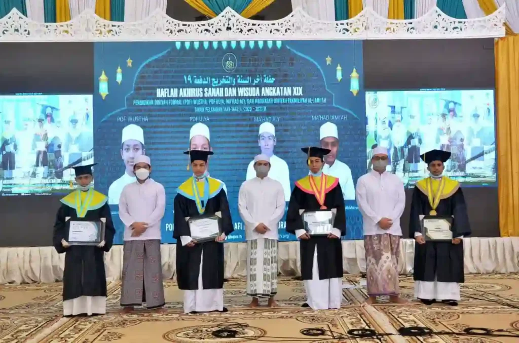 Testimoni dari Alumni Pondok Pesantren Assalafi Al Fithrah Surabaya